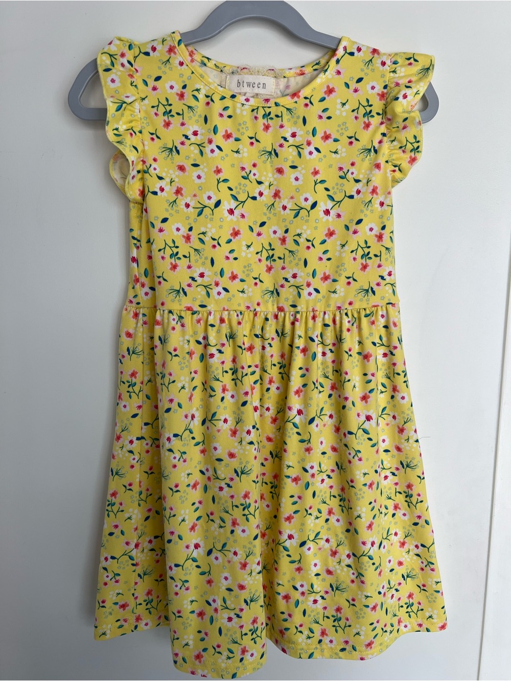 btween Yellow Floral Ruffle-Sleeve Casual Dress